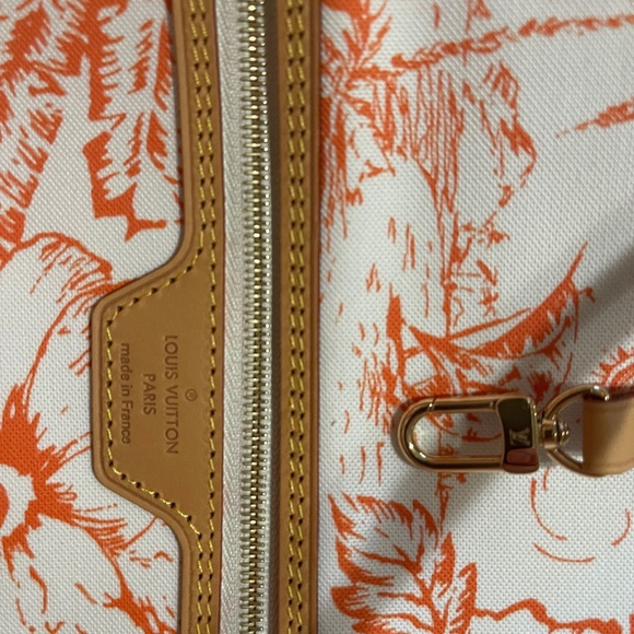 2024 Coral By The Pool Neverfull and NEW - Picture 5 of 7